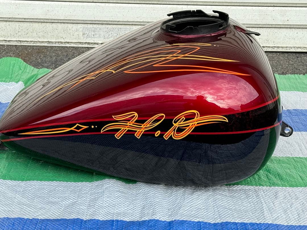 FLTR 純正 ガソリンタンク