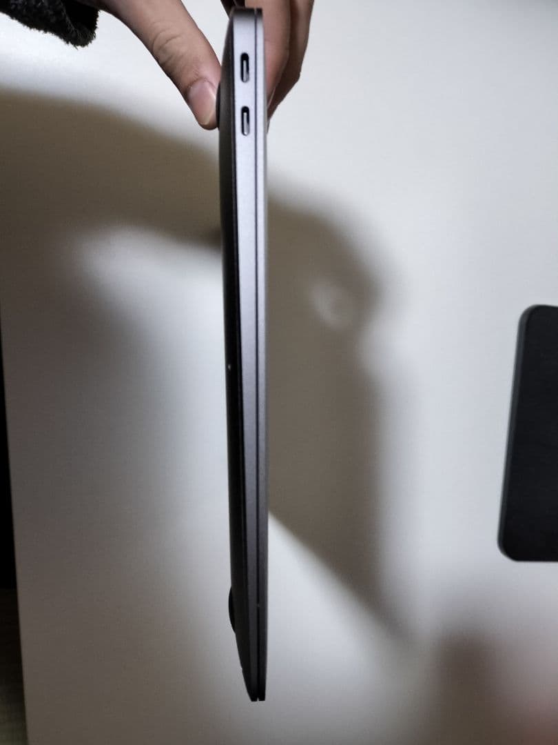 MacBook Air 2020（Apple M1) スペースグレー