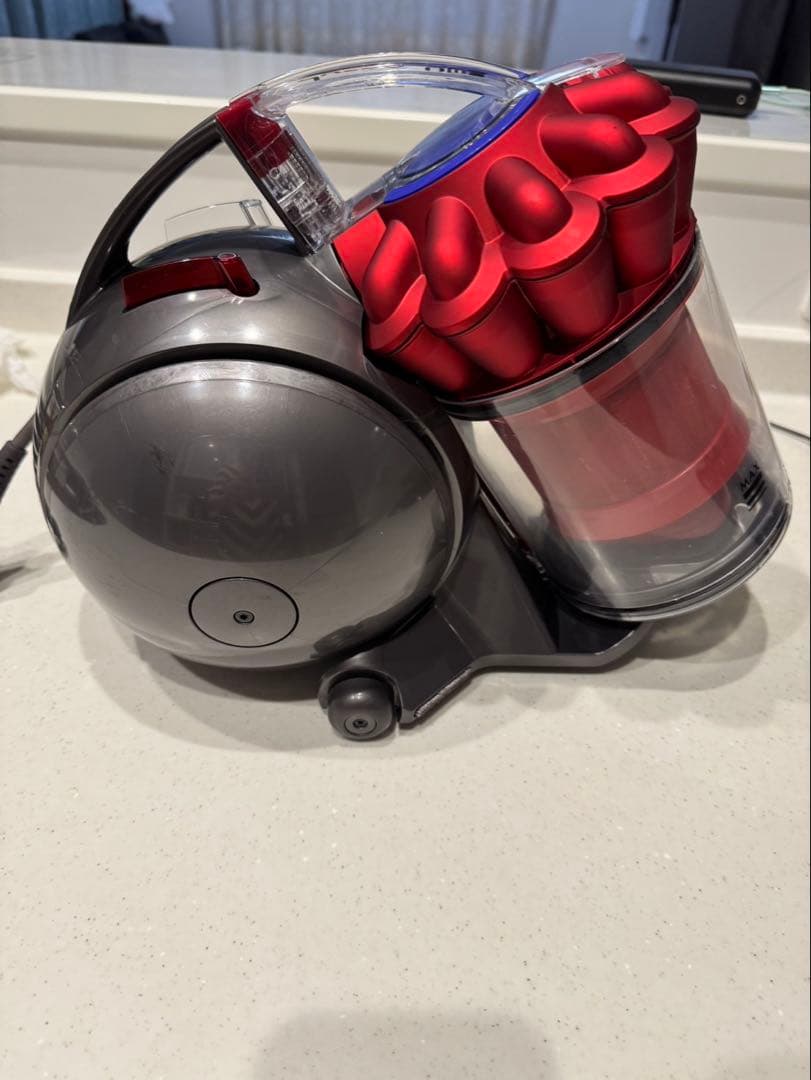 Dyson 電気掃除機DC48