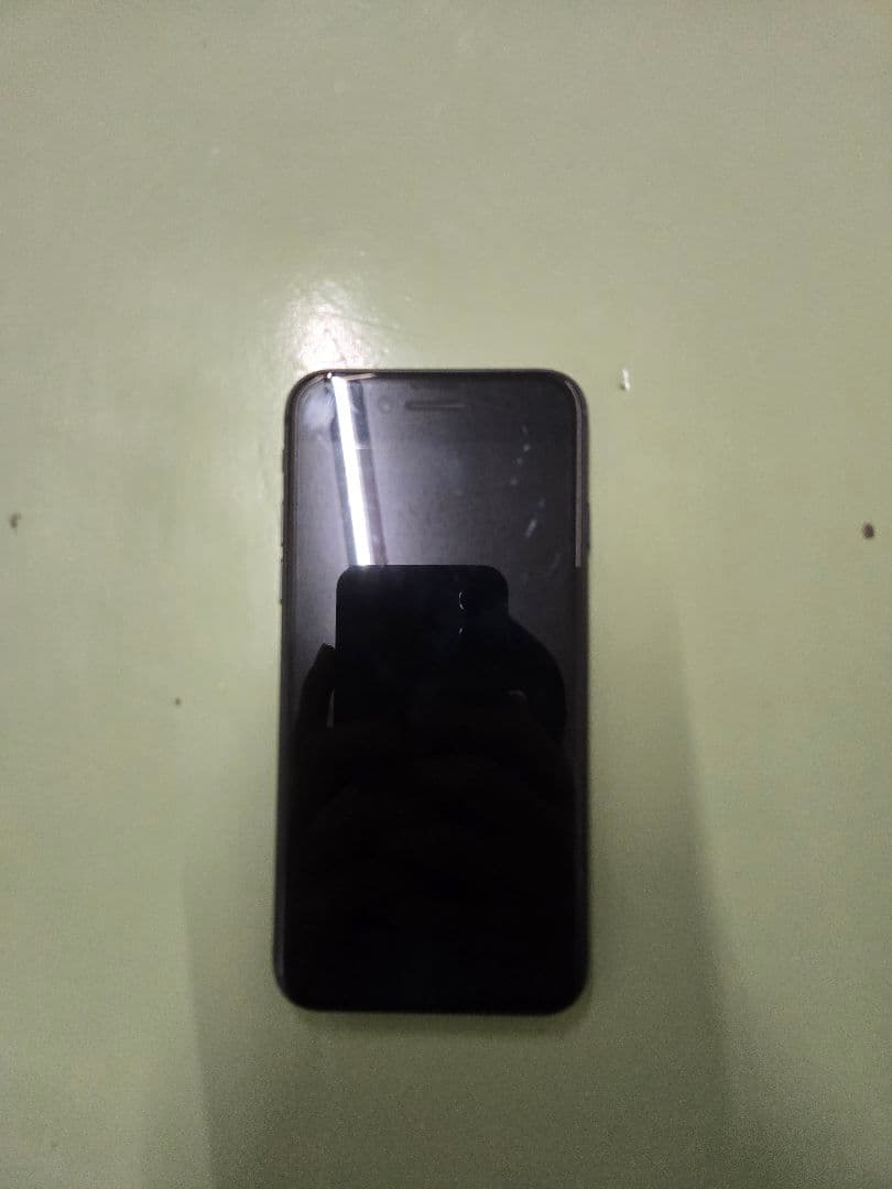 iPhone SE第二世代256GB 100%　 本体