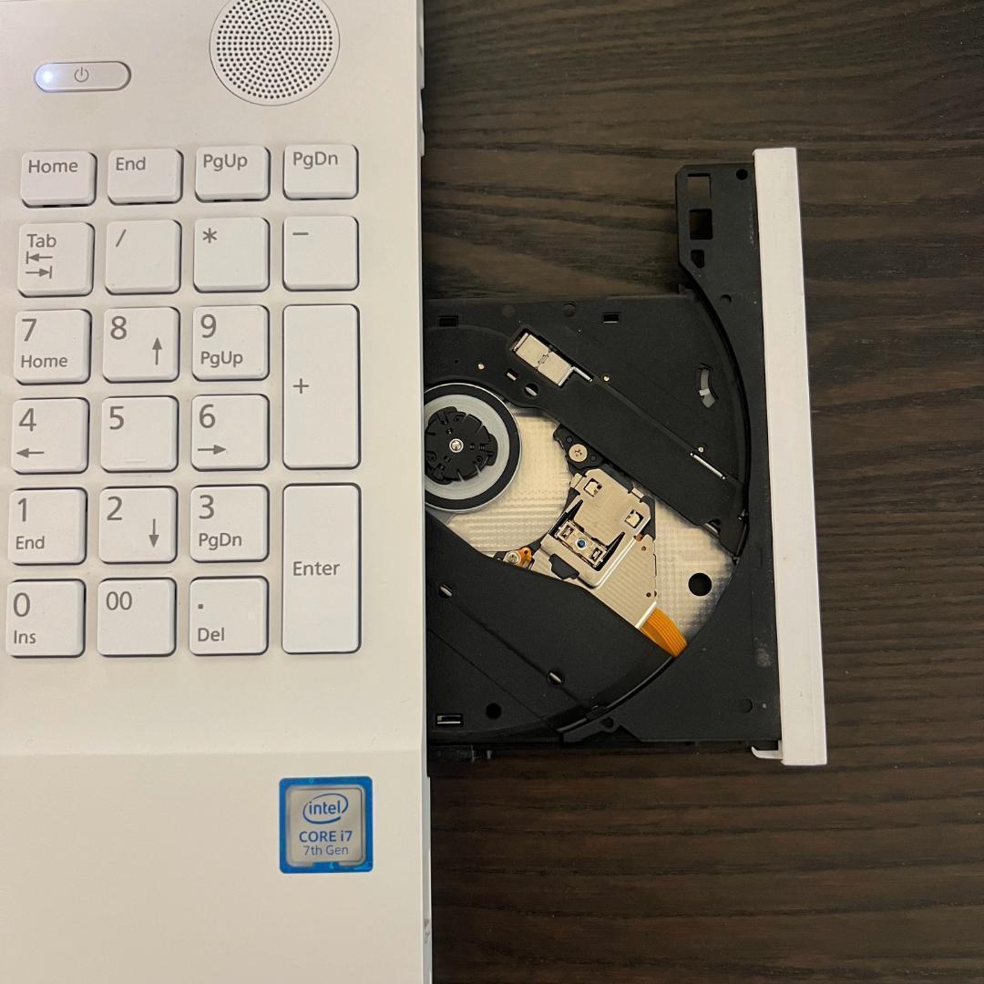 富士通 LIFEBOOK✨SSD240GB☆Core i7☆メモリ8GB