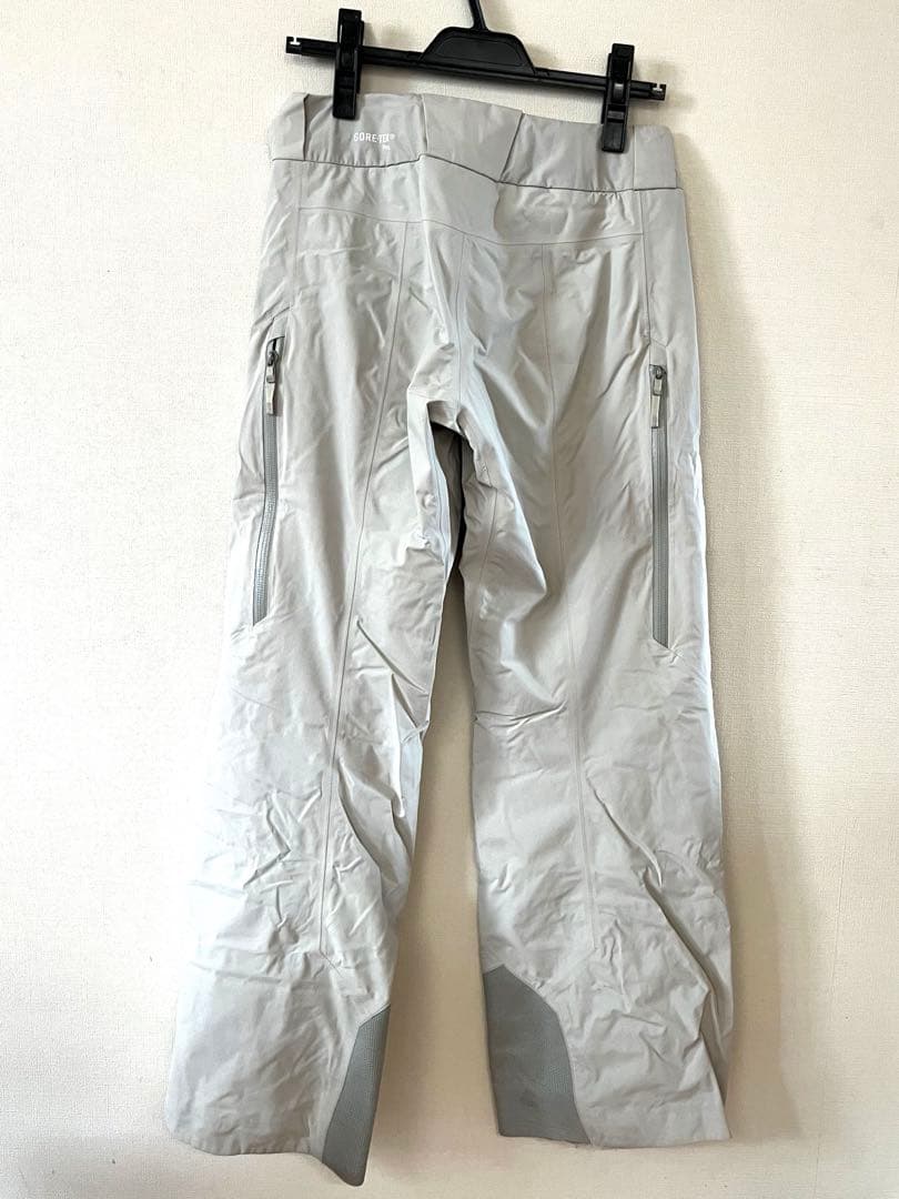 アークテリクス スノーパンツ レディース