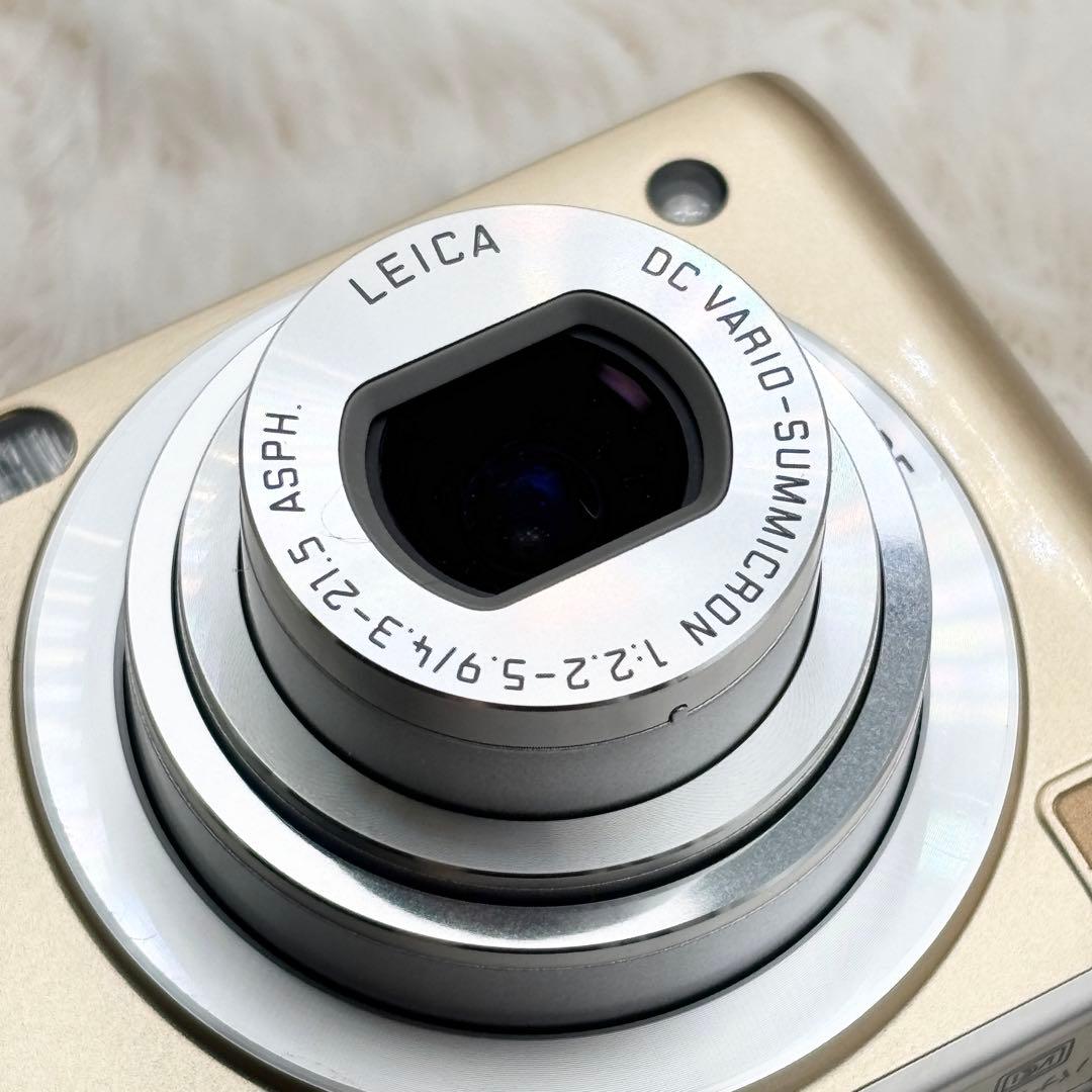 美品✨ Panasonic LUMIX DMC-FX70 ゴールド