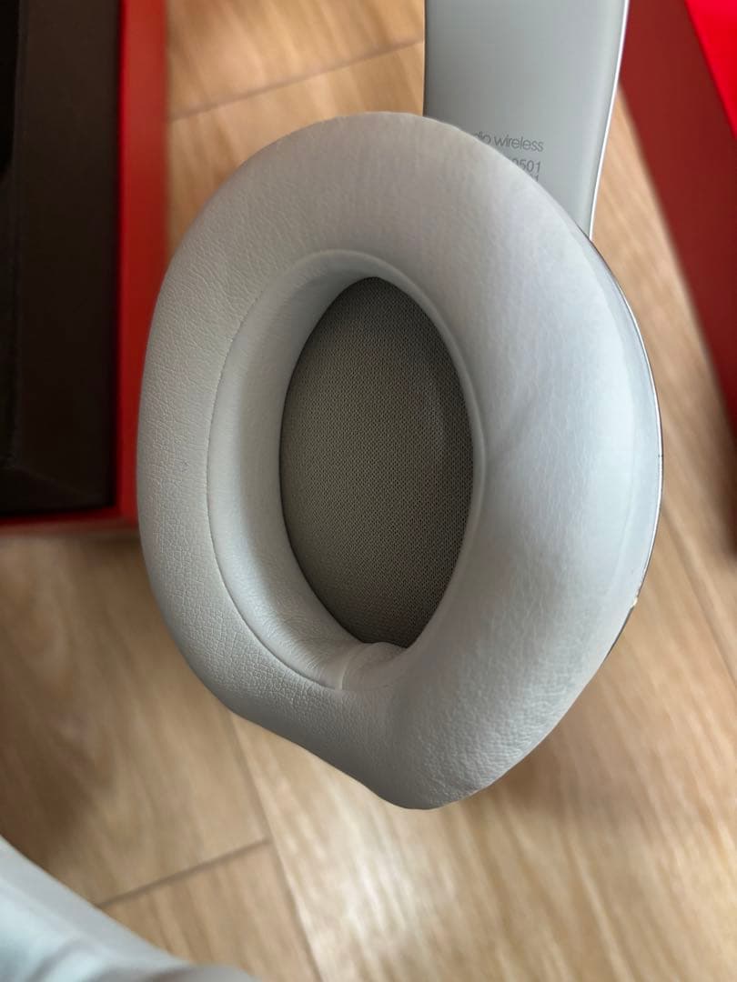 Beats Studio Wireless ホワイトモデル