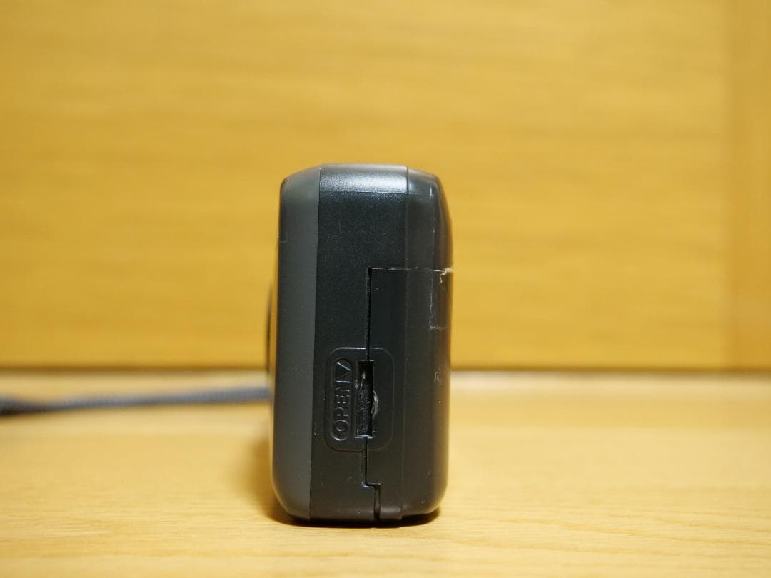 KYOCERA Slim-T フイルムカメラ オリーブ色