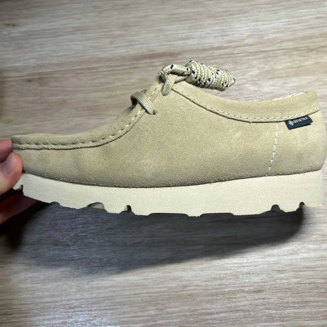 クラークスワラビーゴアテックス 色：メープルスウェード