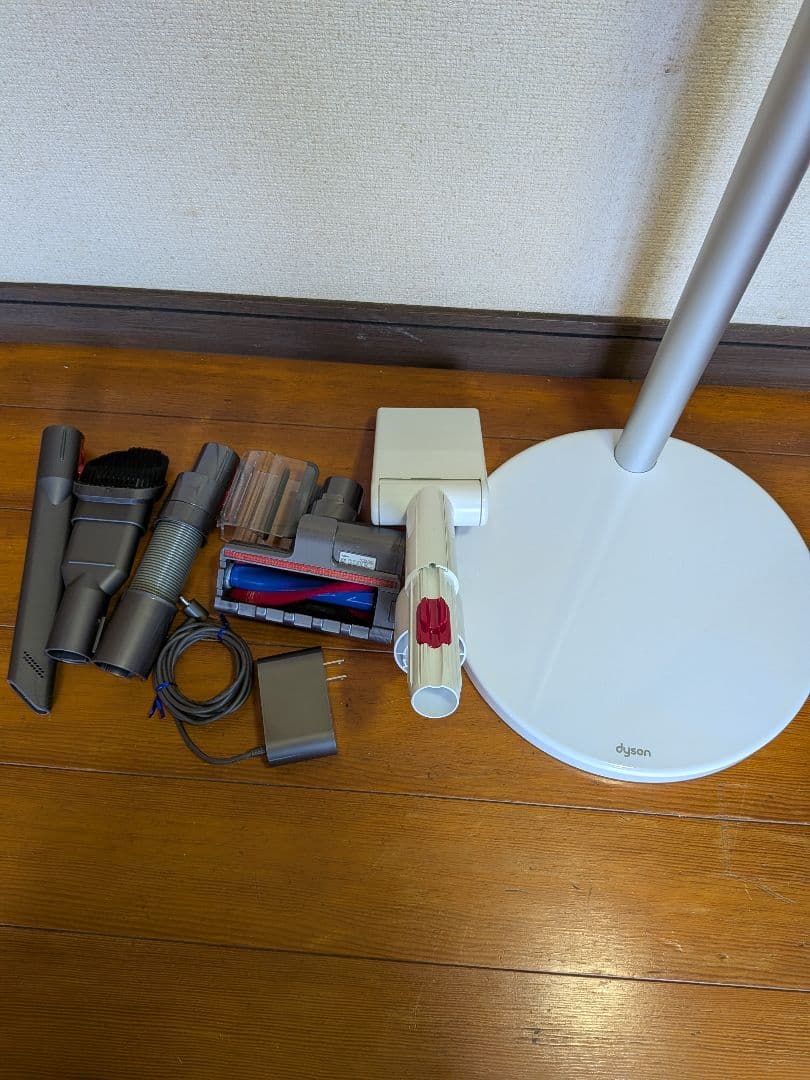 37分　ダイソン　掃除機　SV18　稼働品　清掃済　純正スタンドセット　動作保証