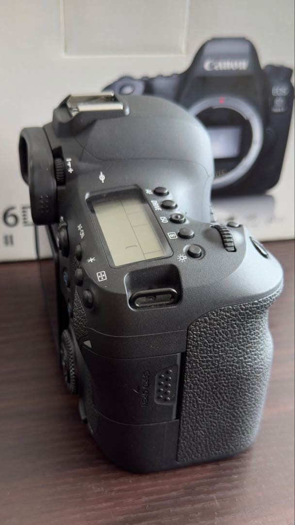 【美品】Canon EOS 6D Mark II ボディ本体