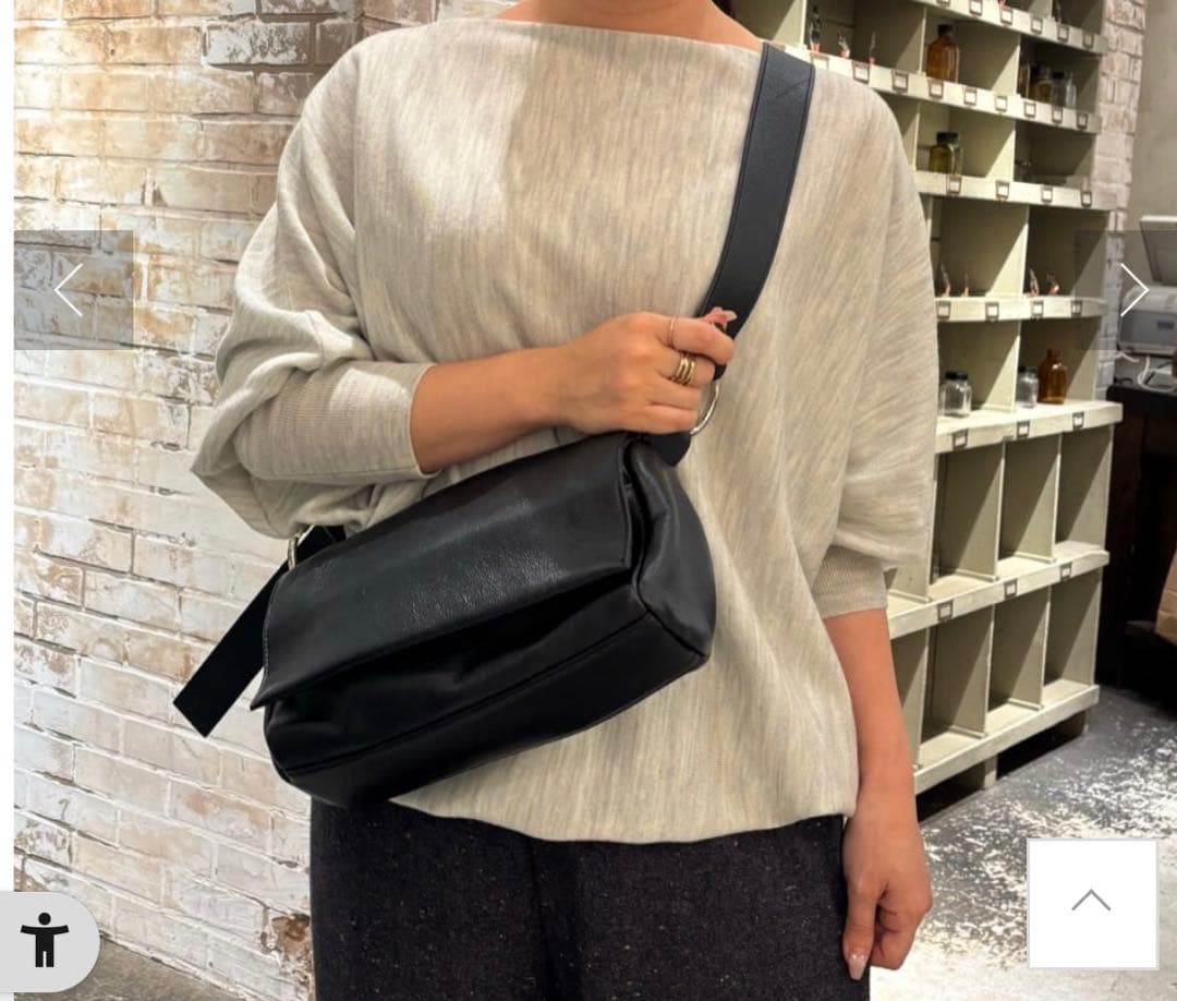 BEARDSLEY 黒 ボディバッグ