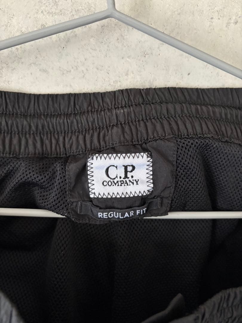 たなもち　C.P. COMPANY LENS CARGO PANTS