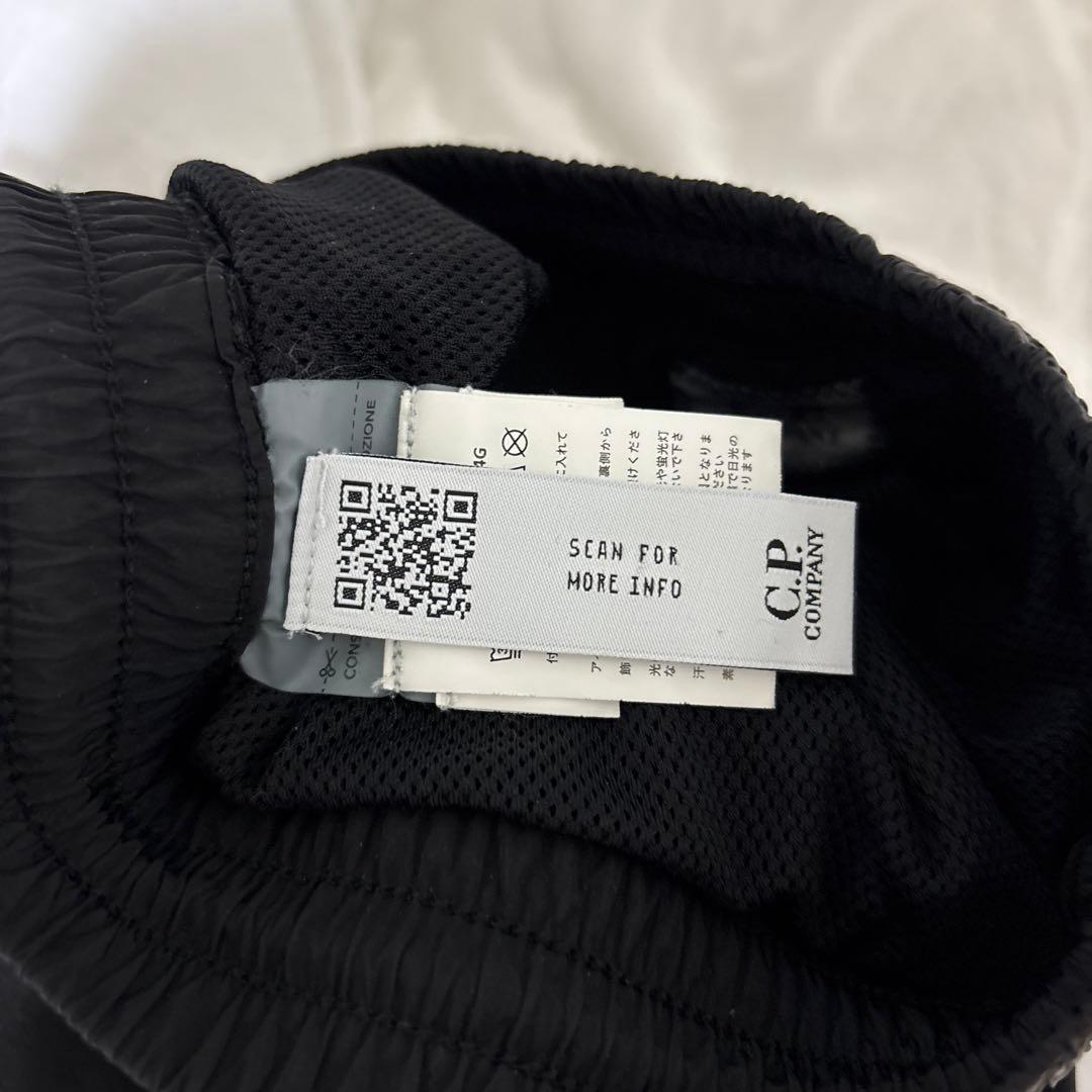 たなもち　C.P. COMPANY LENS CARGO PANTS