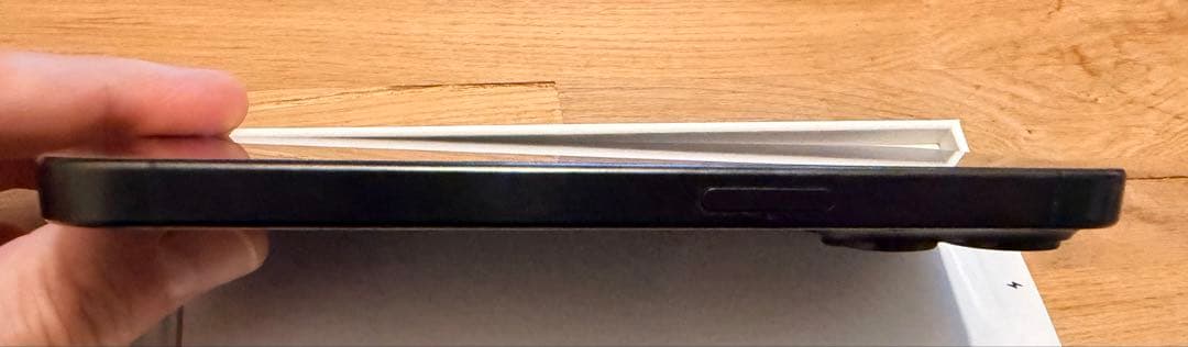 【背面割れ】iPhone15Pro 128GB ブラックチタニウム SIMフリー