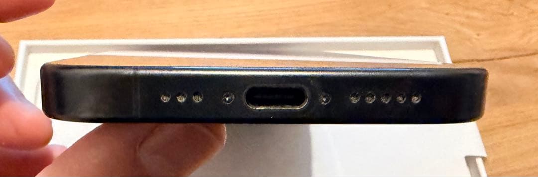 【背面割れ】iPhone15Pro 128GB ブラックチタニウム SIMフリー