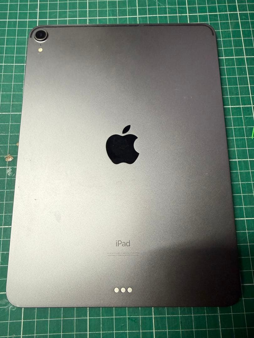 【ジャンク】iPad Pro11インチ 第1世代 256GB