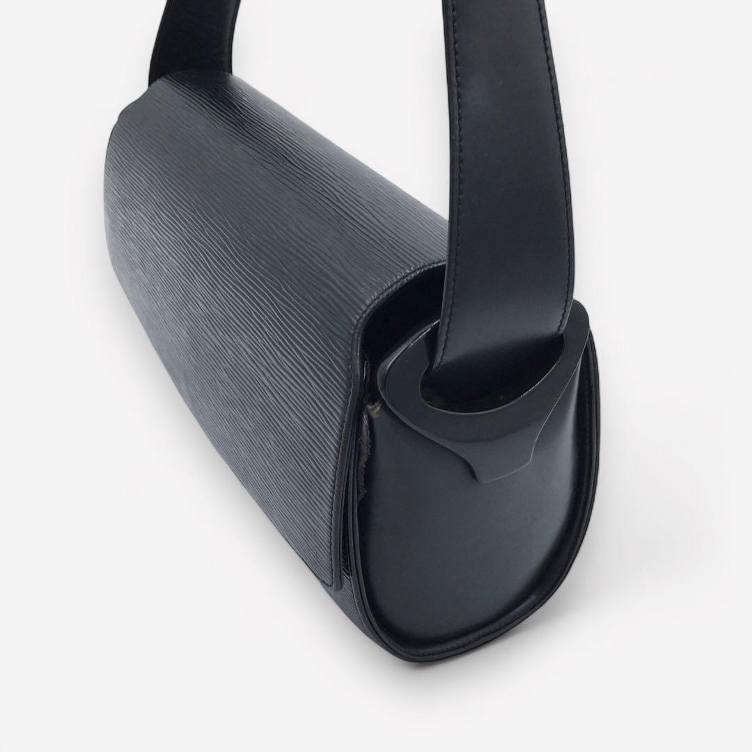 ルイヴィトン M52172 エピ ノクターン レザーショルダーバッグ ブラック