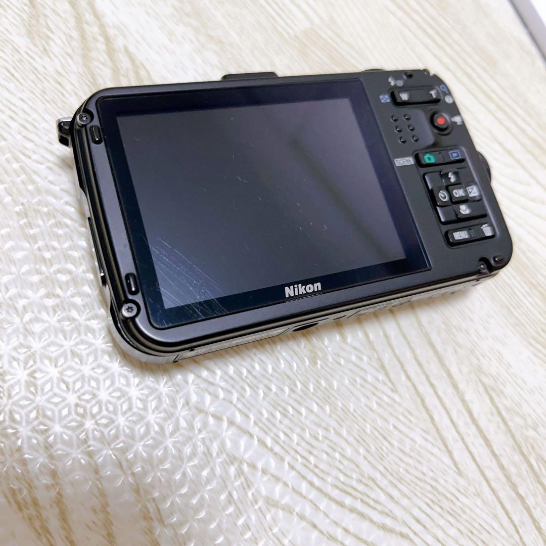 Nikon デジタルカメラ　クールピクス　水深10m ホワイト