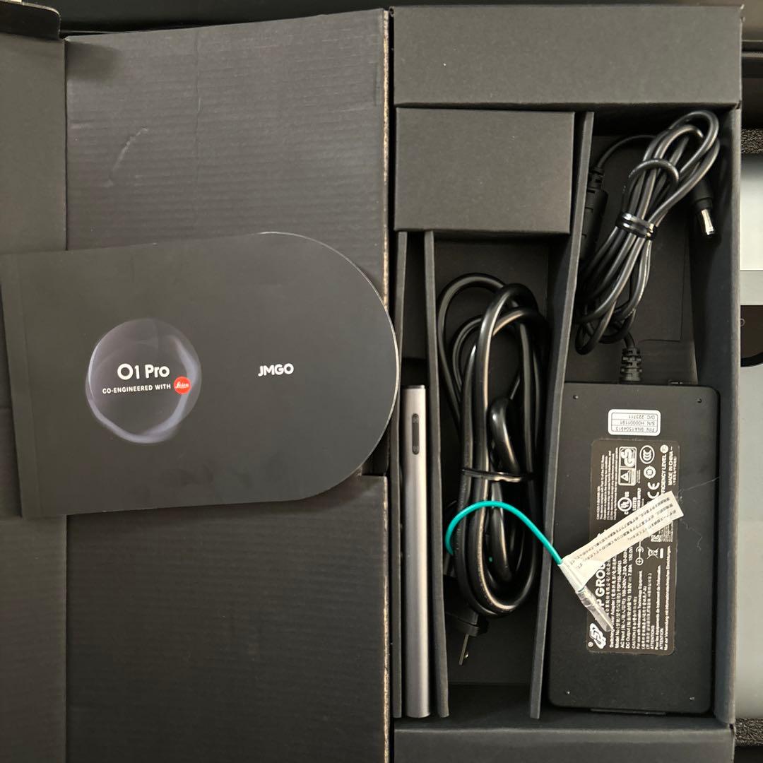 JMGO O1 Pro プロジェクター本体