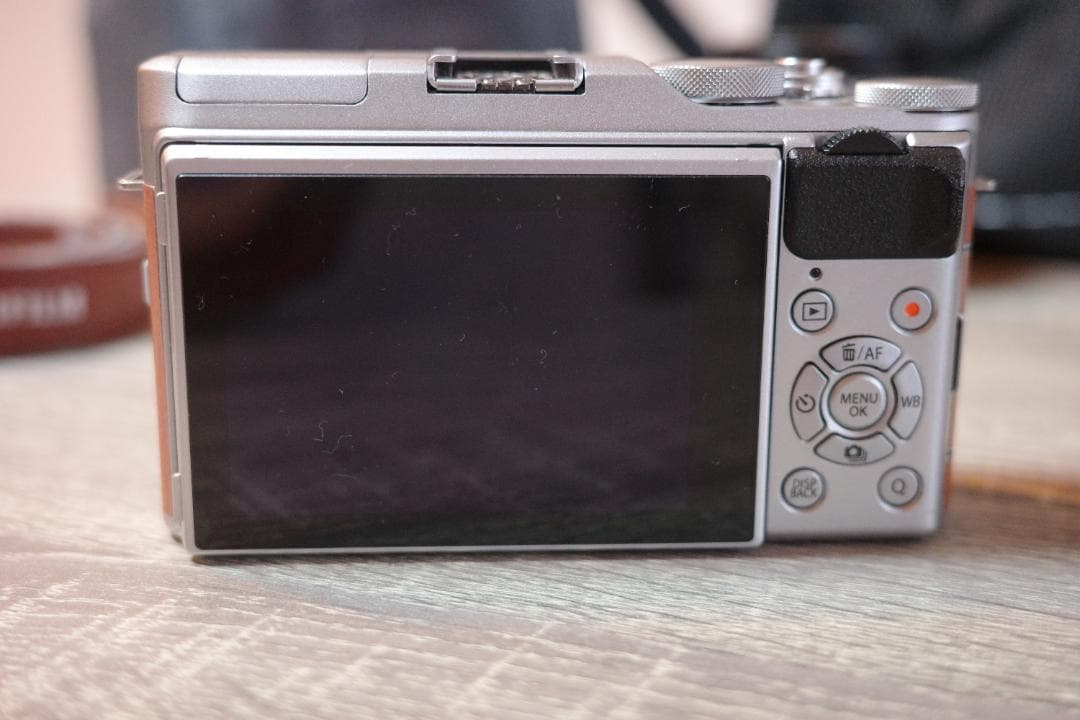 【美品】FUJIFILM X-A5【付属品あり】