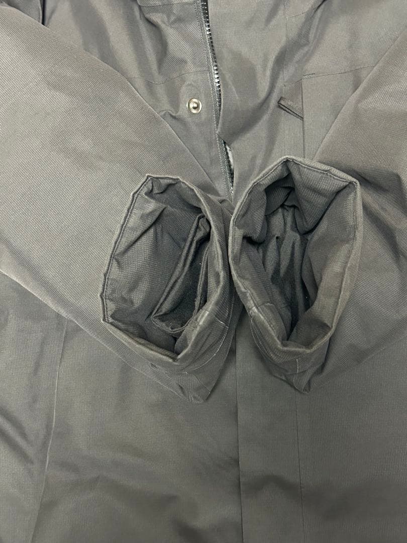 【寒波対策】 アークテリクス サーミーパーカ　XS ARC’TERYX