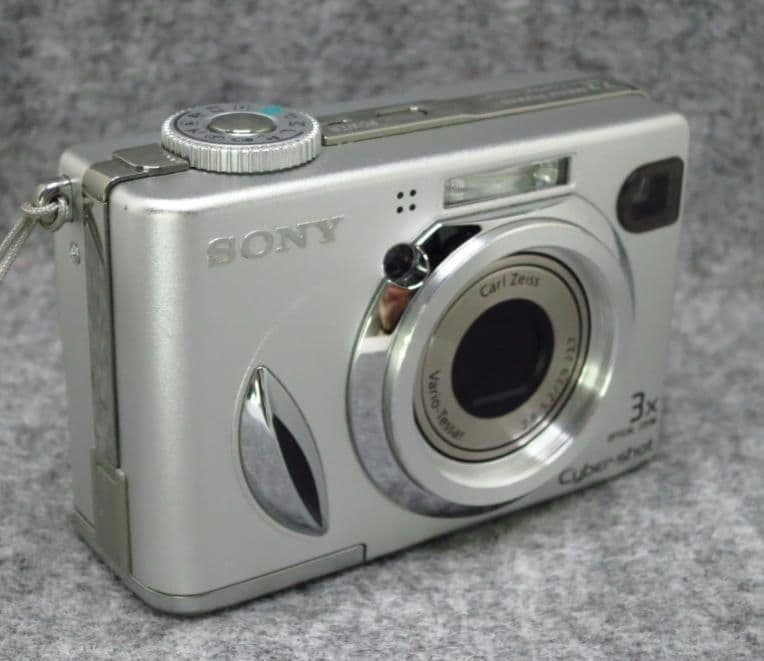 Sony サイバーショット　DSC-W7
