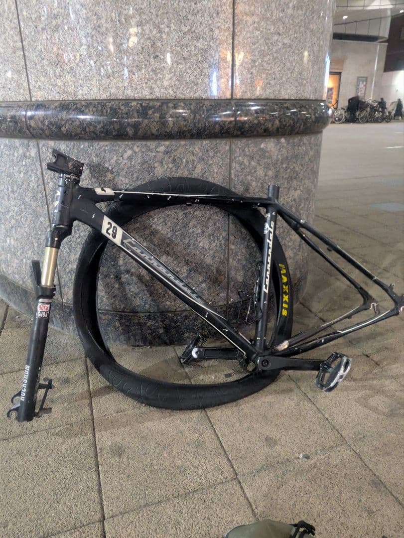 Jolan Bermudezキャノンデール マウンテンフレームセット