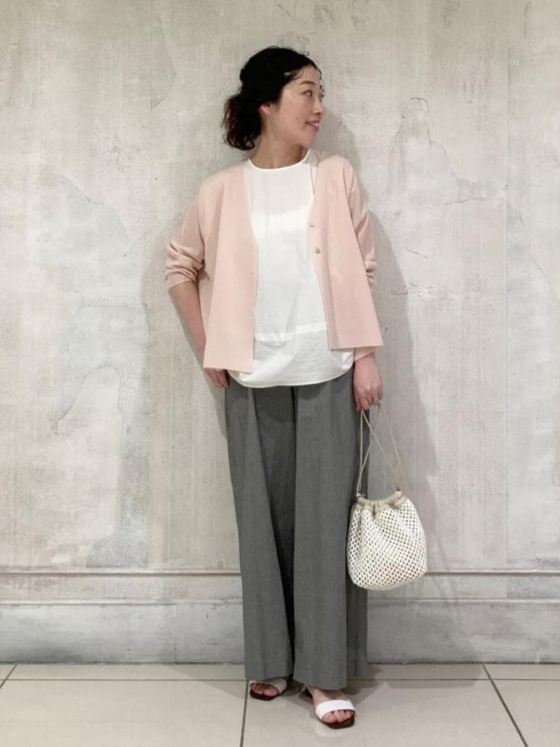 【未使用級✨️】ビアズリー さらっとカーディガン ピンク 人気商品 Vネック