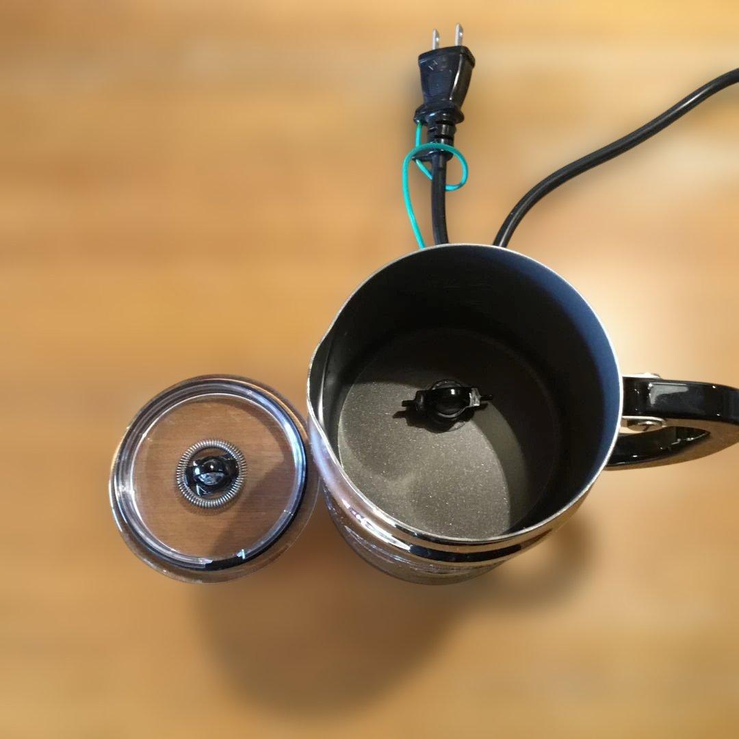 NESPRESSO（ネスプレッソ）エスプレッソマシンとミルクフォーマー2点セット