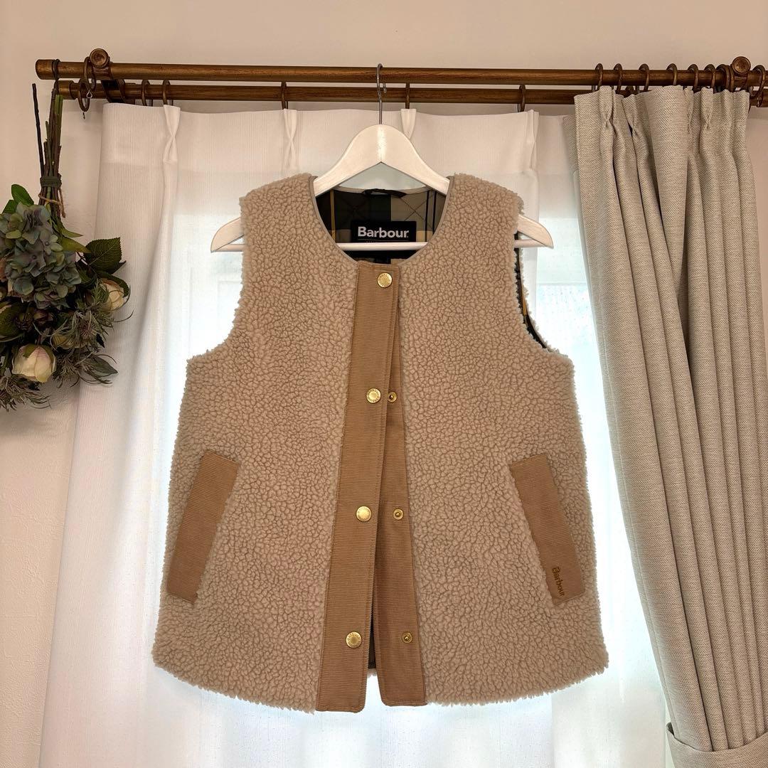 Barbour ボアベスト ベージュ
