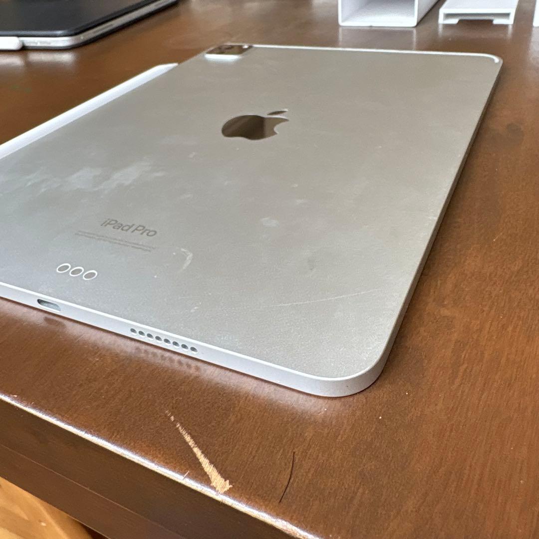 D*g様 iPad pro第4世代 M2 128gb + Apple Penci