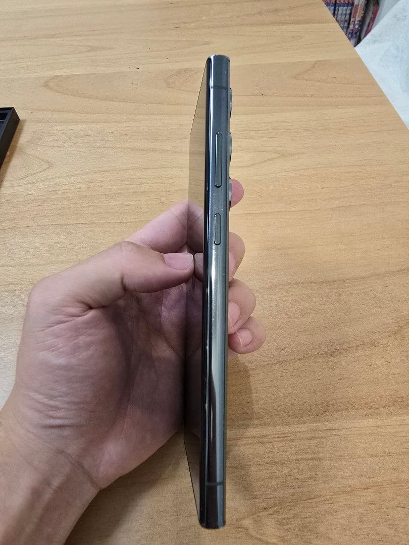 GALAXYs23ultra SIMフリーSM-S918N 中古本体512GB