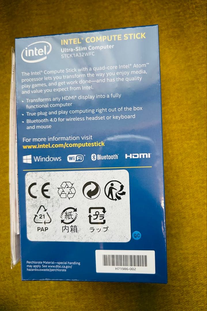 【新品未開封】Intel Compute Stick CSTK-32W