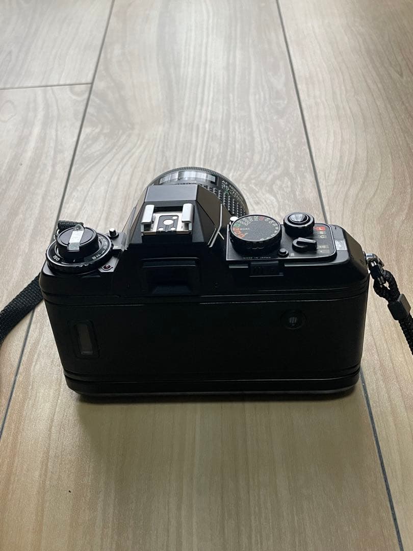 ニコンF501 レンズ30-70ミリF3.3-4.5 純正ベルト付き