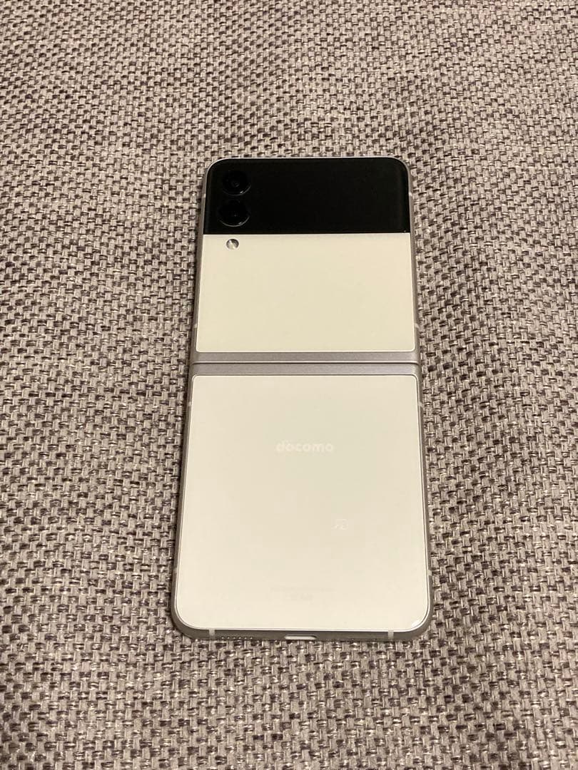 彩さん専用【未使用】Galaxy Z Flip3 5G ドコモ　リフレッシュ品