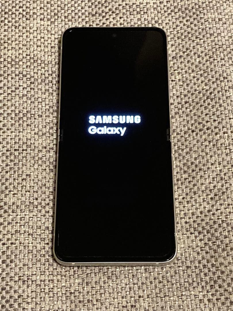 彩さん専用【未使用】Galaxy Z Flip3 5G ドコモ　リフレッシュ品