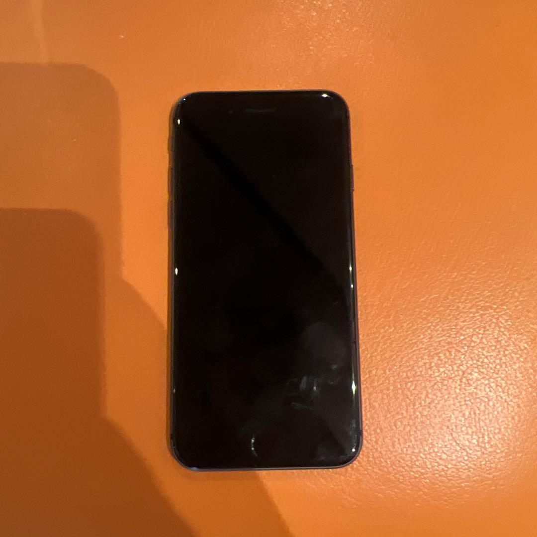 Apple iPhone 8 ブラック