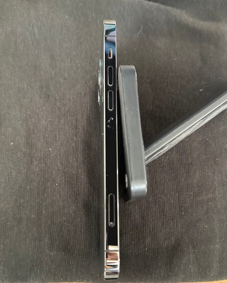 スマートフォン本体 iPhone12 pro 256GB