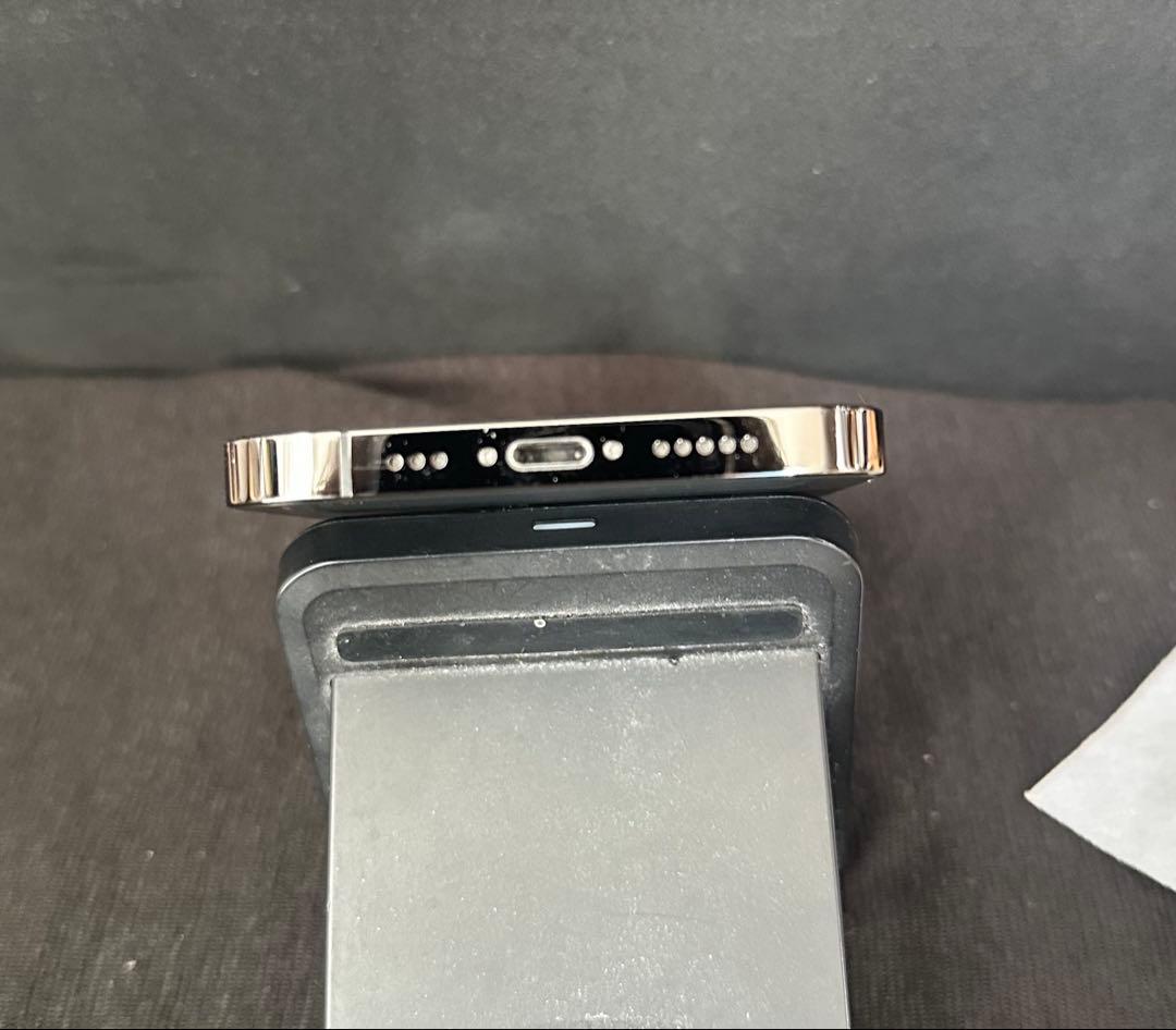 スマートフォン本体 iPhone12 pro 256GB