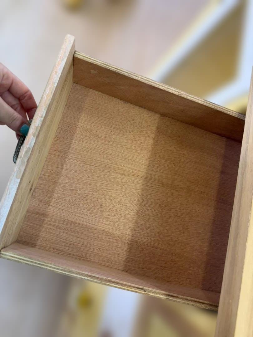 カントリー　キャビネット　リビングボード　レトロ　棚　イエロー　引出　ラック　黄