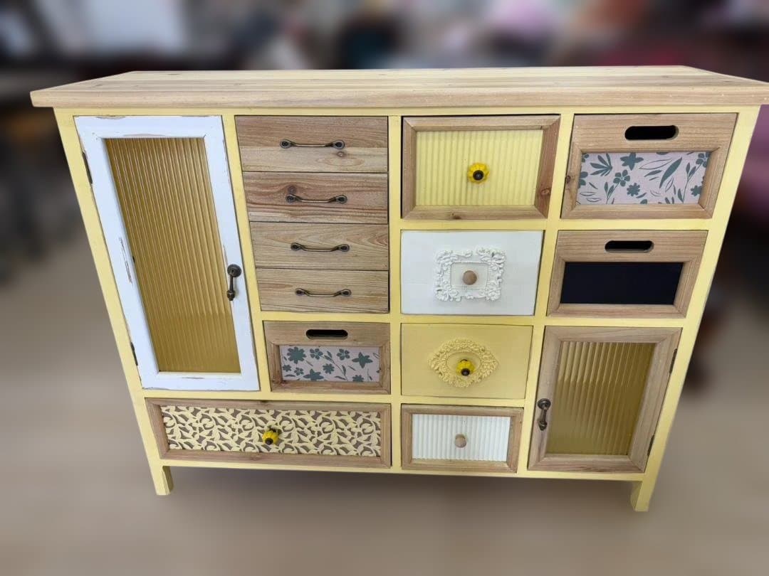カントリー　キャビネット　リビングボード　レトロ　棚　イエロー　引出　ラック　黄