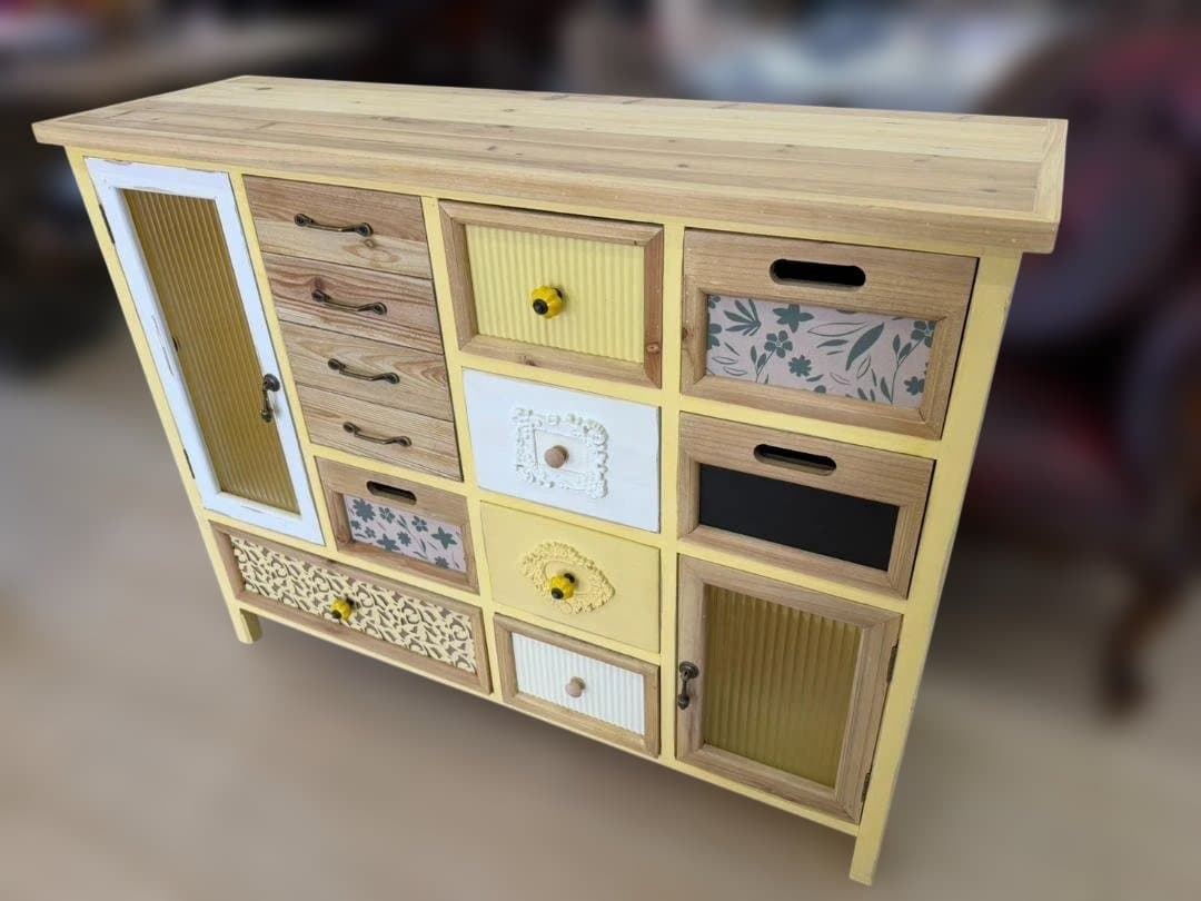 カントリー　キャビネット　リビングボード　レトロ　棚　イエロー　引出　ラック　黄