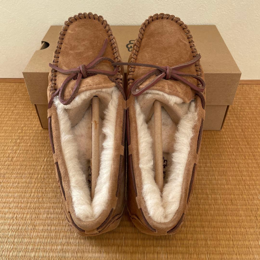 《新品未使用！》UGG ベージュ モカシン