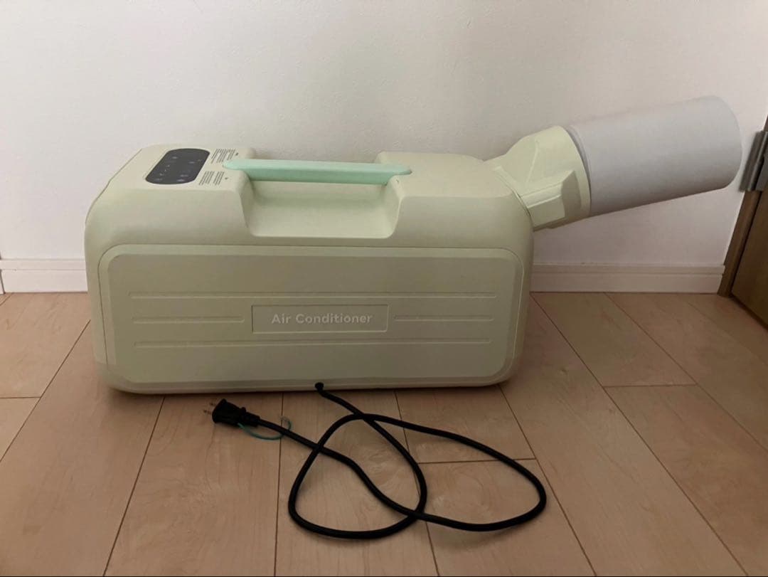 ポータブルエアコン　ホワイト