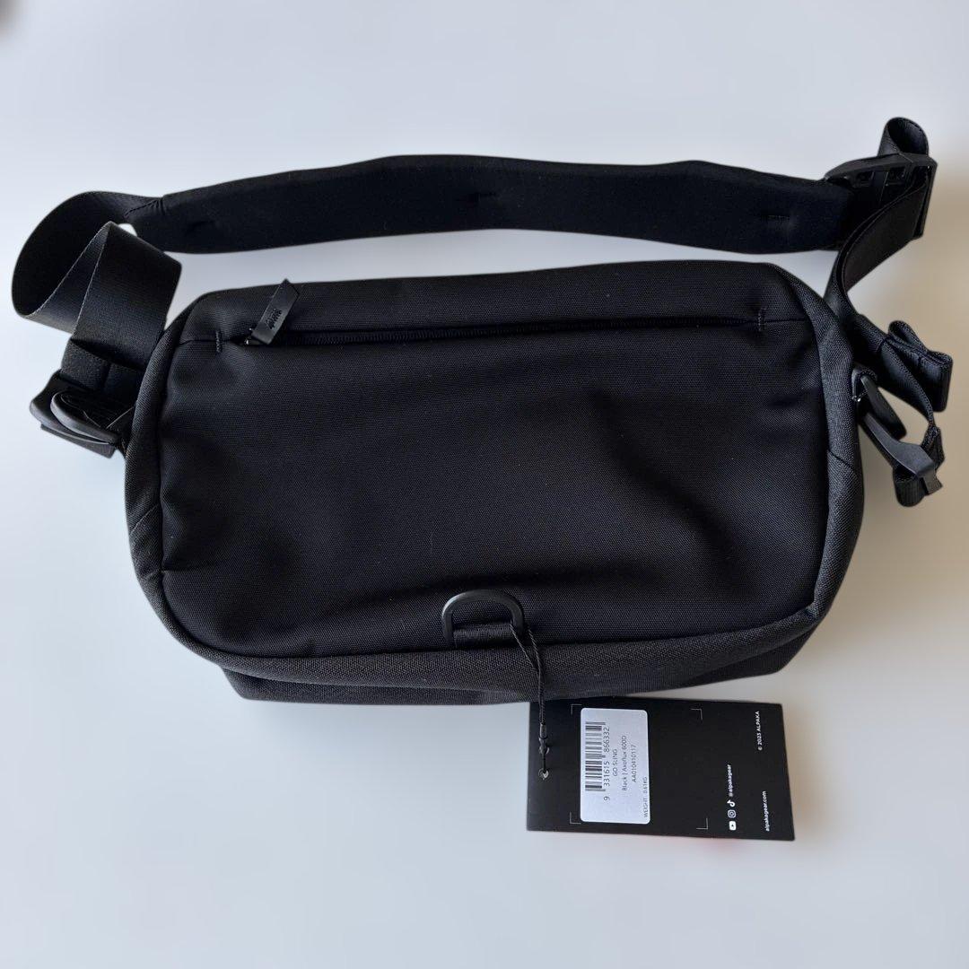 ALPAKA GO SLING ブラック ショルダーバッグ