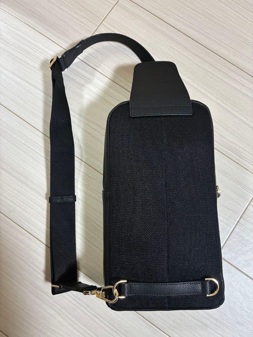 y*4様 Paul Smith 黒 レザー ショルダーバッグ