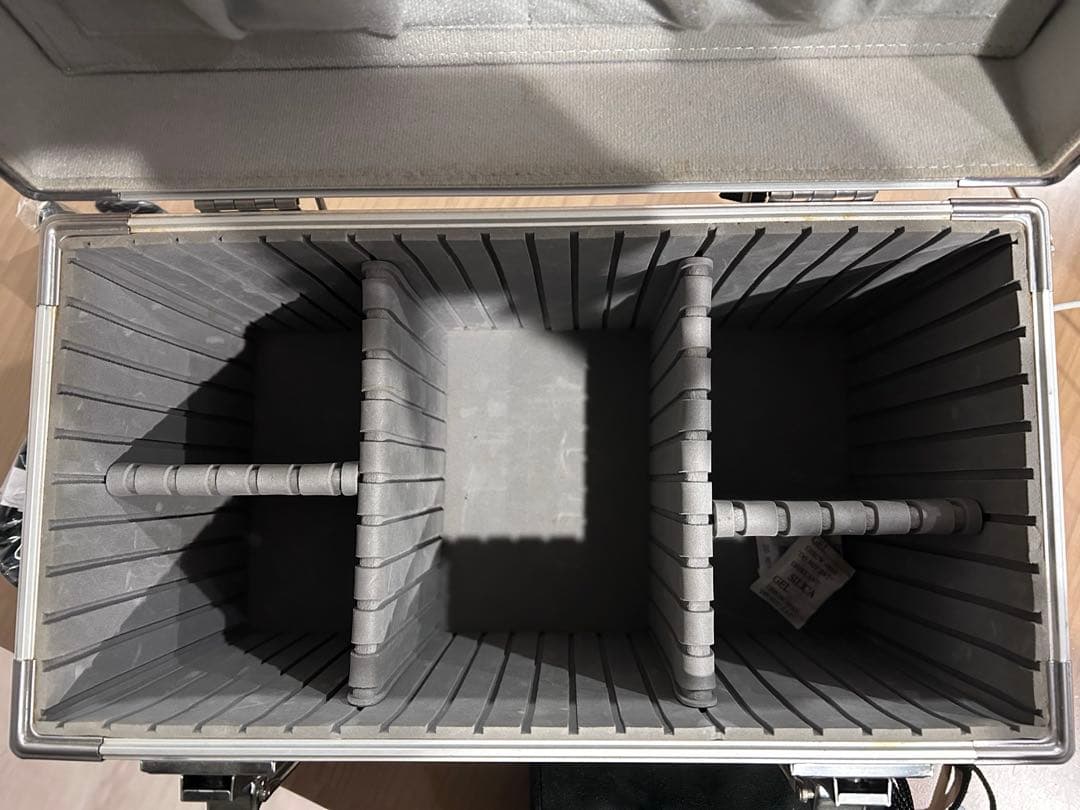 Nikon デジタル一眼レフカメラ D40X、アルミケース付