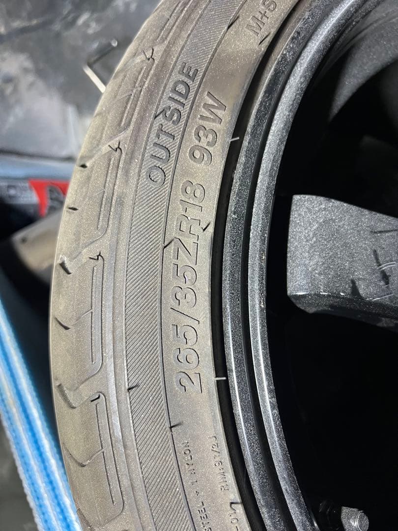 VALINO 18インチ　2本　廃盤