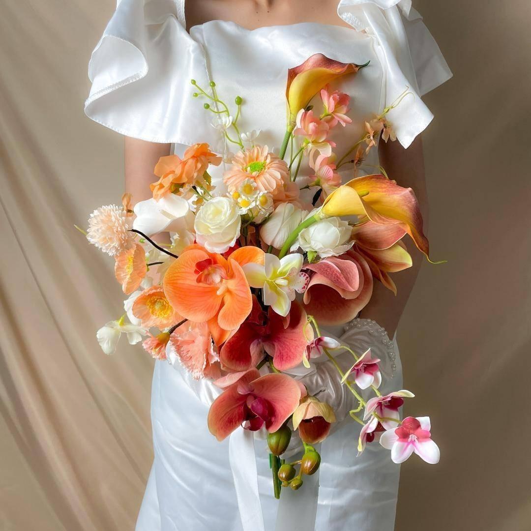 【大人気カラー】明るく元気な印象に♪オレンジ×ホワイトの花嫁ブーケ M13