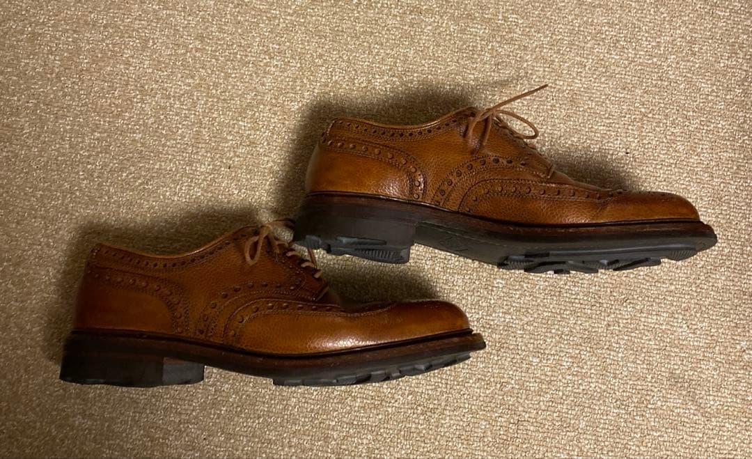 クロケット&ジョーンズ