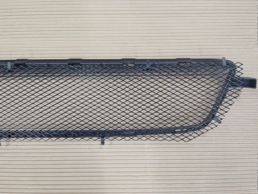 スバル　レヴォーグＶＭ前期型フロントロアグリル