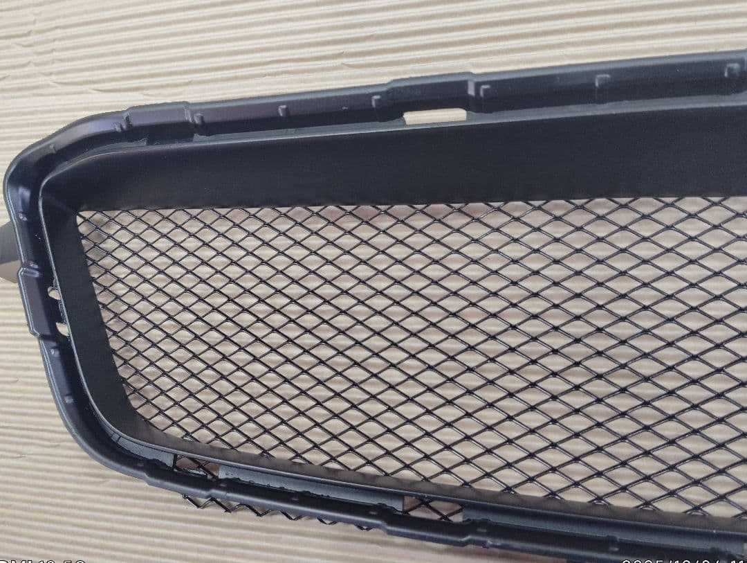 スバル　レヴォーグＶＭ前期型フロントロアグリル